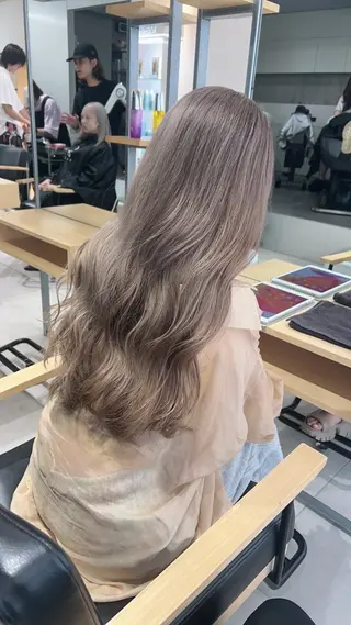 ロング カラー グレージュ♡ベージュ ♡MA/表参道のヘアスタイル
