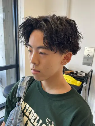 パーマ メンズ 大阪美容師 井上智博のヘアスタイル