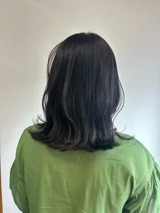 ミディアム 久保 璃々花のヘアスタイル