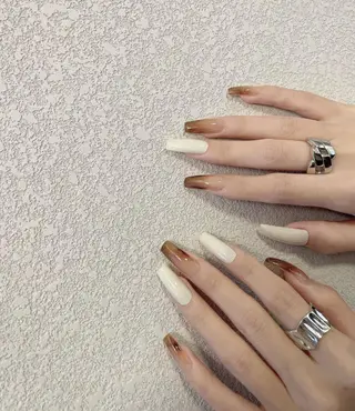 ネイル RAFFINE haru🦋🩵のネイルデザイン