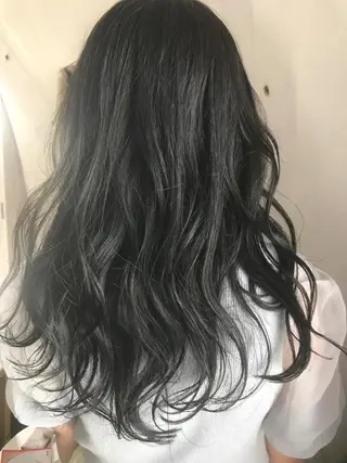 ミディアム カラー ヘアアレンジ 白髪ぼかしハイライト バレイヤージュヤマトのヘアスタイル