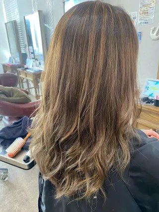 セミロング カラー くせ毛多毛特化 高橋　淳のヘアスタイル
