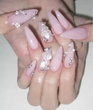 カラー AIN Nailのネイルデザイン