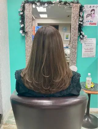 セミロング 田牧 みゆきのヘアスタイル
