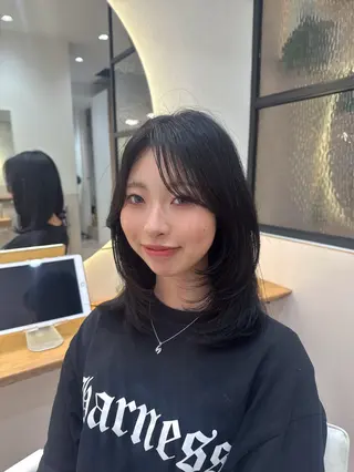 セミロング カラー 絶対垢抜けレイヤー/ 透明感カラーリョウヤのヘアスタイル