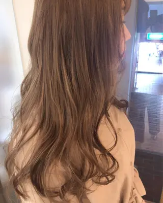 ロング カラー クニモトハルナ ボブ/柔らかカラーのヘアスタイル