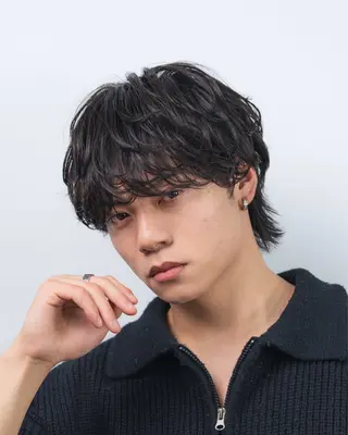ショート パーマ メンズ 【シャドウパーマ センターパート】義心のヘアスタイル
