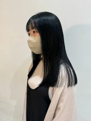 ロング カラー 吉留 文月のヘアスタイル