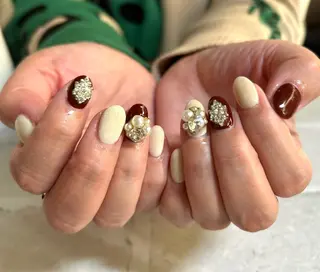 ショート 2DY NAIL SALONのネイルデザイン