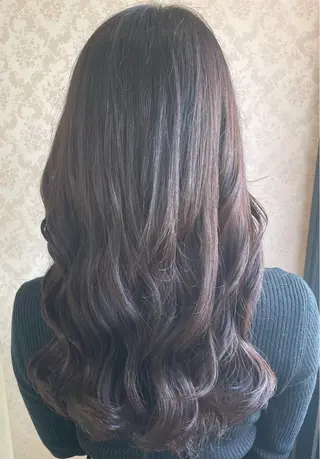 ロング ヒヨシ ルナのヘアスタイル