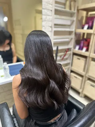 ロング 🖤KURUMI🖤 潤艶・髪質改善のヘアスタイル
