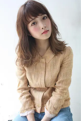 ミディアム カラー パーマ tuuli トゥーリのヘアスタイル