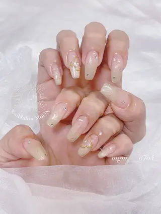 MoON...❤︎ MeGuのネイルデザイン