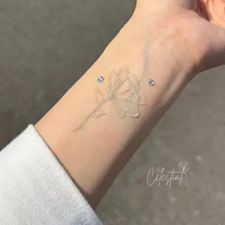 Celestial nailのネイルデザイン