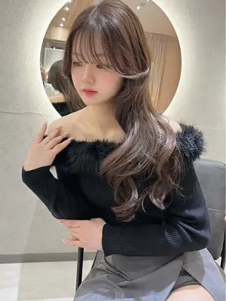 ロング 韓国レイヤー／顔周り ／ブリーチことこのヘアスタイル