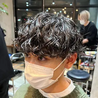 ショート パーマ メンズ 波巻きスパイラルパー マ/シャドウパーマ駿のヘアスタイル