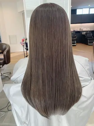 ロング 開發 紗貴のヘアスタイル
