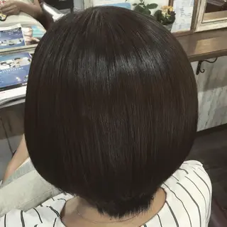 ショート カラー パーマ embrace エンブレイスのヘアスタイル