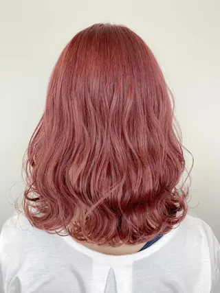 セミロング カラー 【透明感、艶髪】西村 有司のヘアスタイル