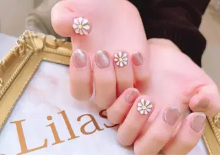 ネイル Lilas Nailのネイルデザイン