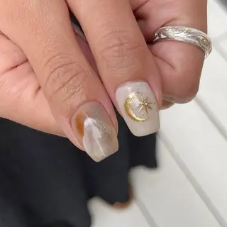 ネイル 秋本 栞のネイルデザイン