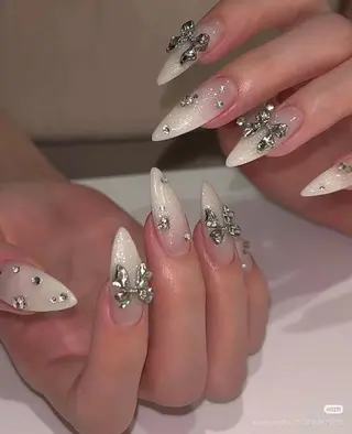 カラー AIN Nailのネイルデザイン