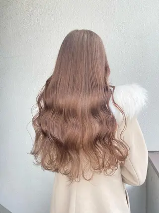 カラー ブリーチ縮毛矯正加藤 赤み無し透明感ヘアのヘアスタイル