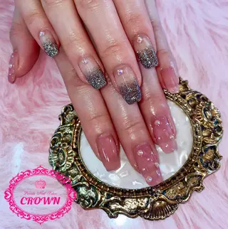 ネイル CROWN プライベートサロンのネイルデザイン
