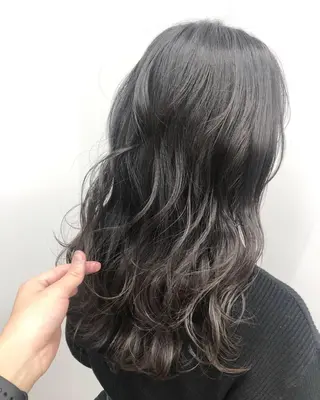 セミロング 似合わせ💖トレンド ✨TAKAMI😊のヘアスタイル