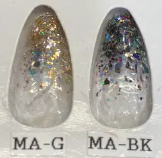 ネイル classic 新横浜所属・山田 暉のネイルデザイン