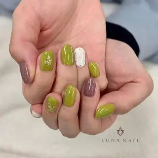 ネイル アトリエ　ミモザ所属・いまむら あかりのネイルデザイン