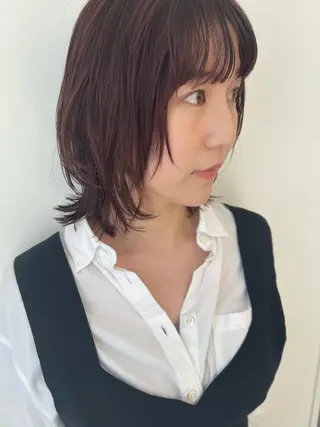 ショート カラー 💓パーマ，💗 レイヤーカットのヘアスタイル