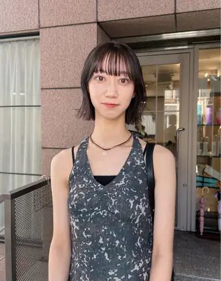 ショート カラー ハイトーンボブ 前田 表参道　グレージュのヘアスタイル