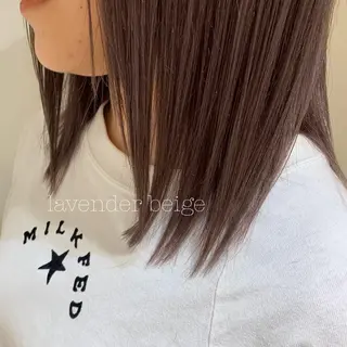 ミディアム カラー ぱつっとボブ/ 小野あかねのヘアスタイル