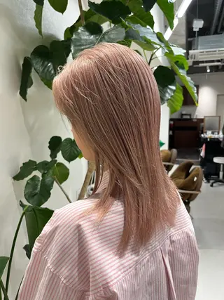 ミディアム カラー レイヤーカット/ブラ ウンカラー/河野凜のヘアスタイル