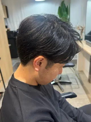 メンズ 艶カラー 🩵NATSUKIのヘアスタイル