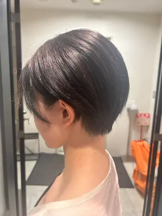 ショート IT by ALBUM立川のヘアスタイル