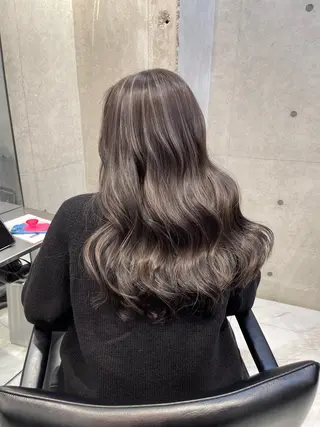 ロング YOLO 渋谷 RIONAのヘアスタイル