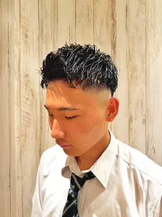 ショート 増田 祐のヘアスタイル