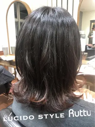 ミディアム カラー アザマ　ヤスカツ _rosso 川口のヘアスタイル