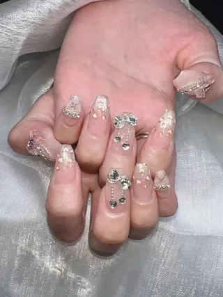 ネイル Lee Nailsのネイルデザイン