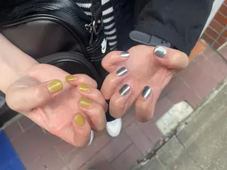 ネイル はばすみれ🎀ﾈｲﾙ 光ﾌｪｲｼｬﾙ ﾍｱのネイルデザイン
