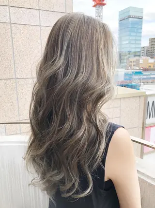 ロング カラーアンドケアリタ kitamuuuのヘアスタイル