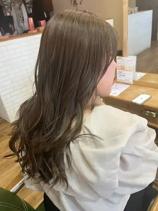 ミディアム 北野 未優香のヘアスタイル