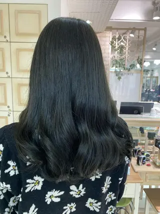 ロング カラー 透明感カラー 古山 結季🌙🖤のヘアスタイル