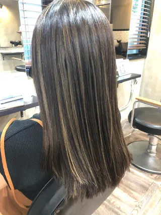 セミロング カラー La fith 店長 城谷颯人のヘアスタイル