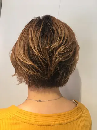 ショート カラー ヘアアレンジ きむえり/髪質改善 /うねり広がり改善のヘアスタイル