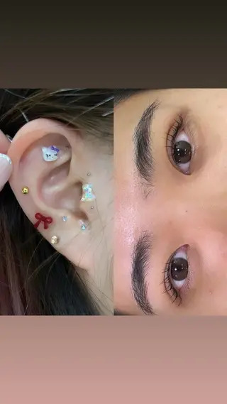 マツエク・マツパ 晴レ所属・🍑アヤ🫧髪質改善 ダブルカラー🍑の眉毛・アイブロウイメージ