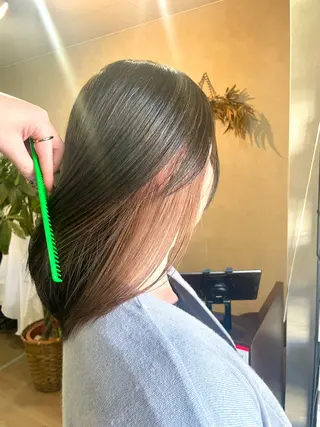 ミディアム カラー 猪股 唯菜のヘアスタイル