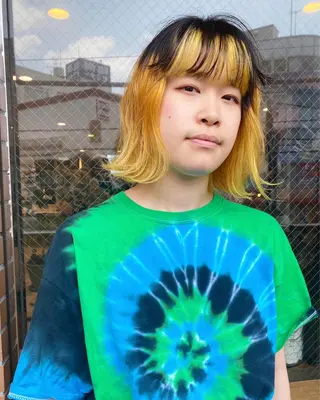 ショート ミウ☆ ブリーチダブルカラーのヘアスタイル